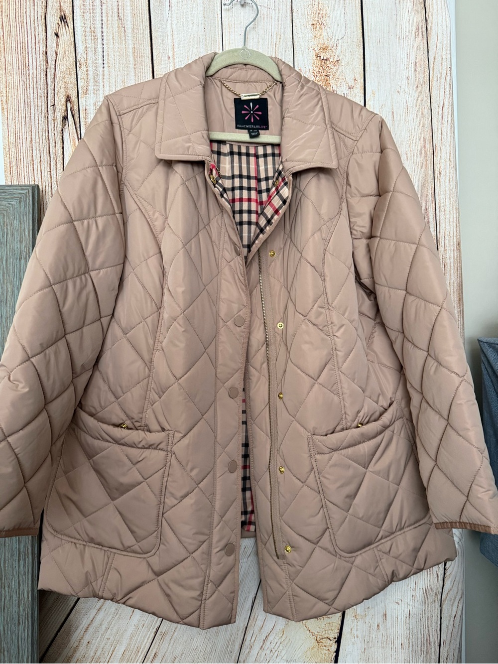 Isaac Mizrahi Quilted Taupe Puffer Jacket with Plaid Lining